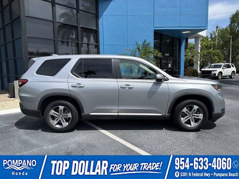 Used 2023 Honda Pilot EX-L image 10