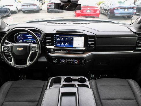 Used 2022 Chevrolet Silverado 1500 LT AWD/4WD image 12
