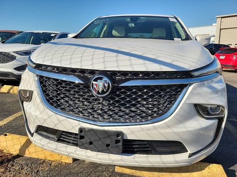 Used 2023 Buick Enclave Avenir FWD image 5