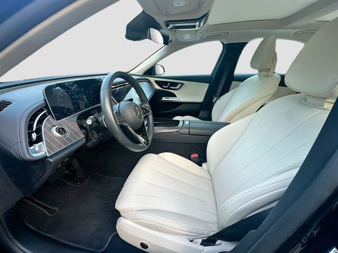 Certified 2025 Mercedes-Benz E 350 4MATIC Sedan image 22
