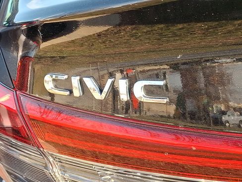 Certified 2023 Honda Civic Sport image 29