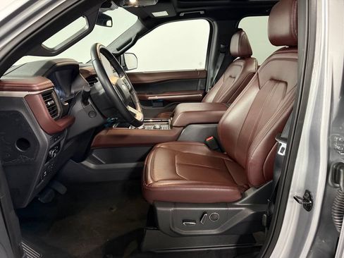 Used 2024 Ford Expedition Limited AWD/4WD image 9