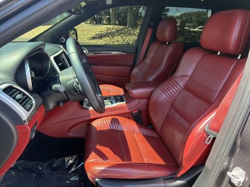 Used 2018 Jeep Grand Cherokee Trackhawk AWD/4WD image 9