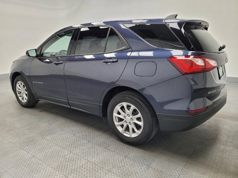 Used 2019 Chevrolet Equinox LS image 3