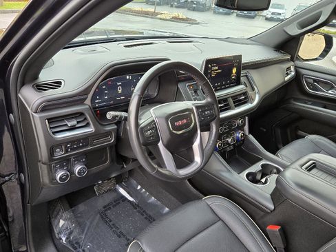 Used 2023 GMC Yukon SLT image 5