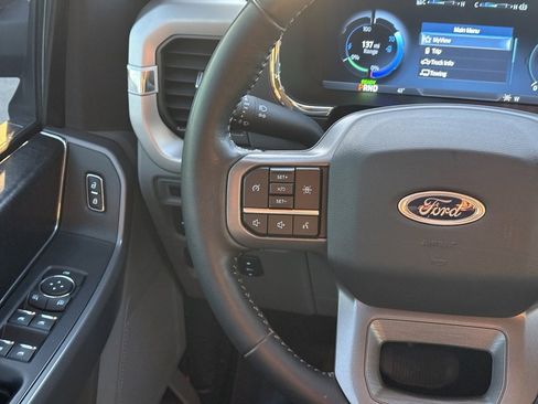 Certified 2022 Ford F150 Lightning XLT image 24