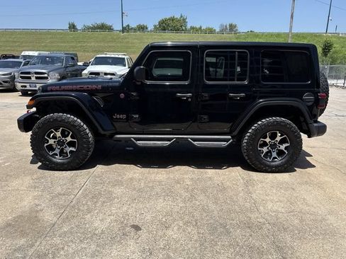 Used 2019 Jeep Wrangler Unlimited Rubicon w/ Dual Top Group AWD/4WD image 11