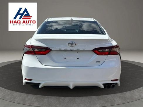 Used 2023 Toyota Camry SE FWD image 6