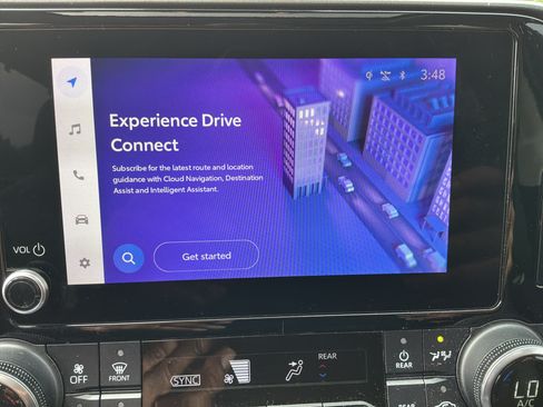 Used 2023 Toyota Highlander XLE FWD image 24
