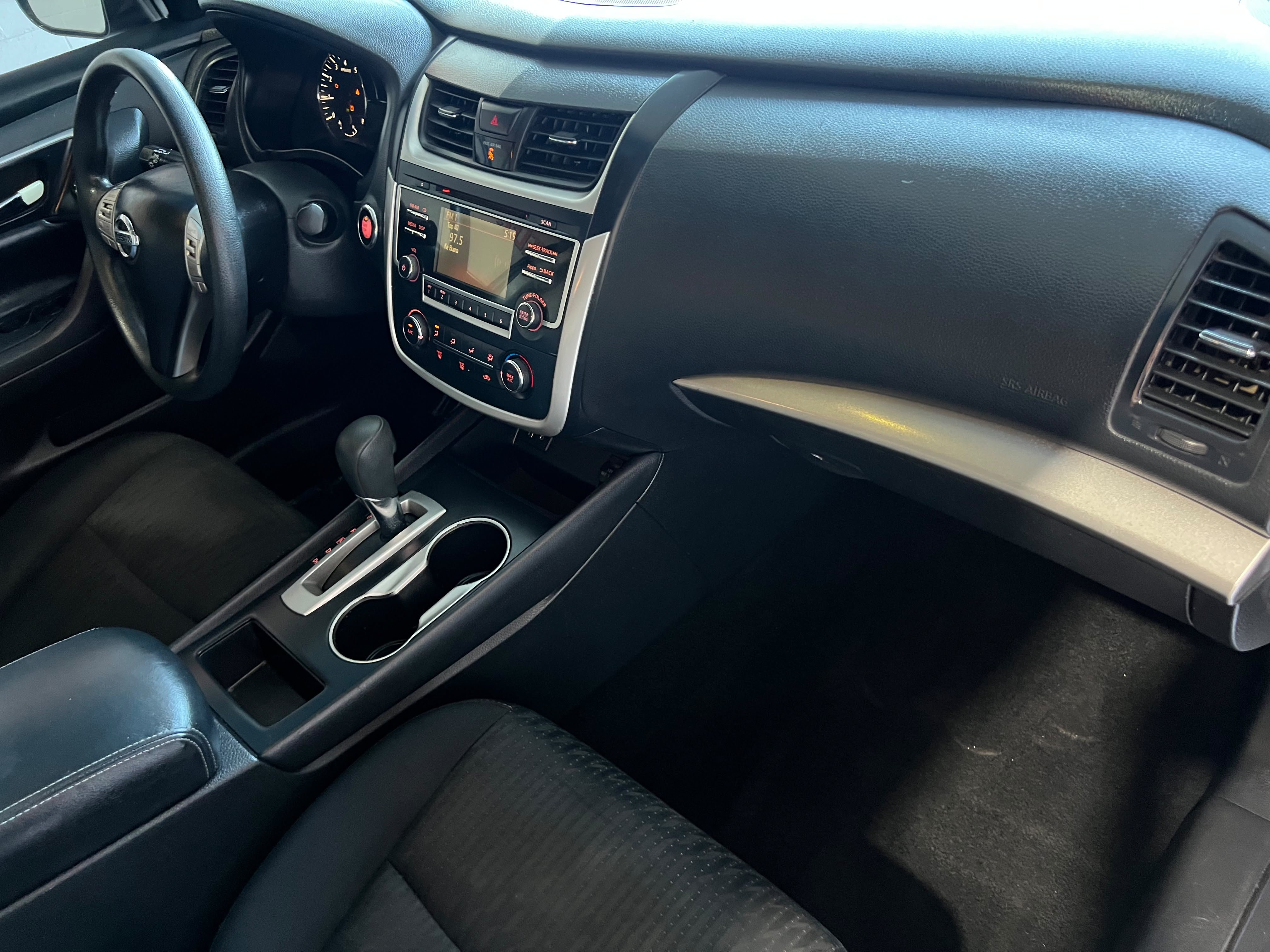 Used 2016 Nissan Altima 2.5 S w/ Power Driver Seat Package FWD image 15