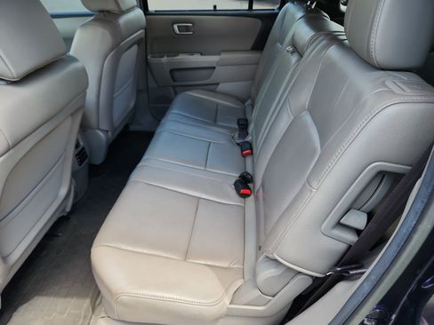 Used 2013 Honda Pilot Touring image 17