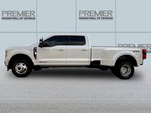 Used 2023 Ford F350 Lariat AWD/4WD image 4