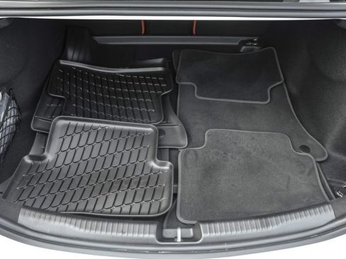 Certified 2026 Mercedes-Benz C 300 4MATIC Sedan image 23