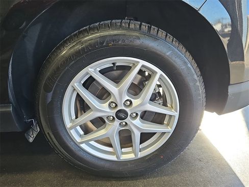 Used 2023 Ford Edge SEL image 32