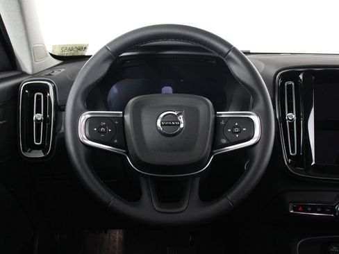 Certified 2026 Volvo XC40 B5 Ultra w/ Climate Package AWD/4WD image 8