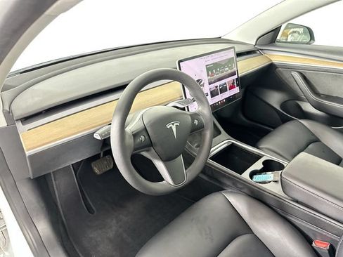 Used 2023 Tesla Model 3 Standard Range RWD image 17