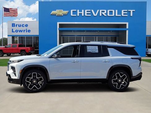 New 2026 Chevrolet Traverse High Country AWD/4WD image 2