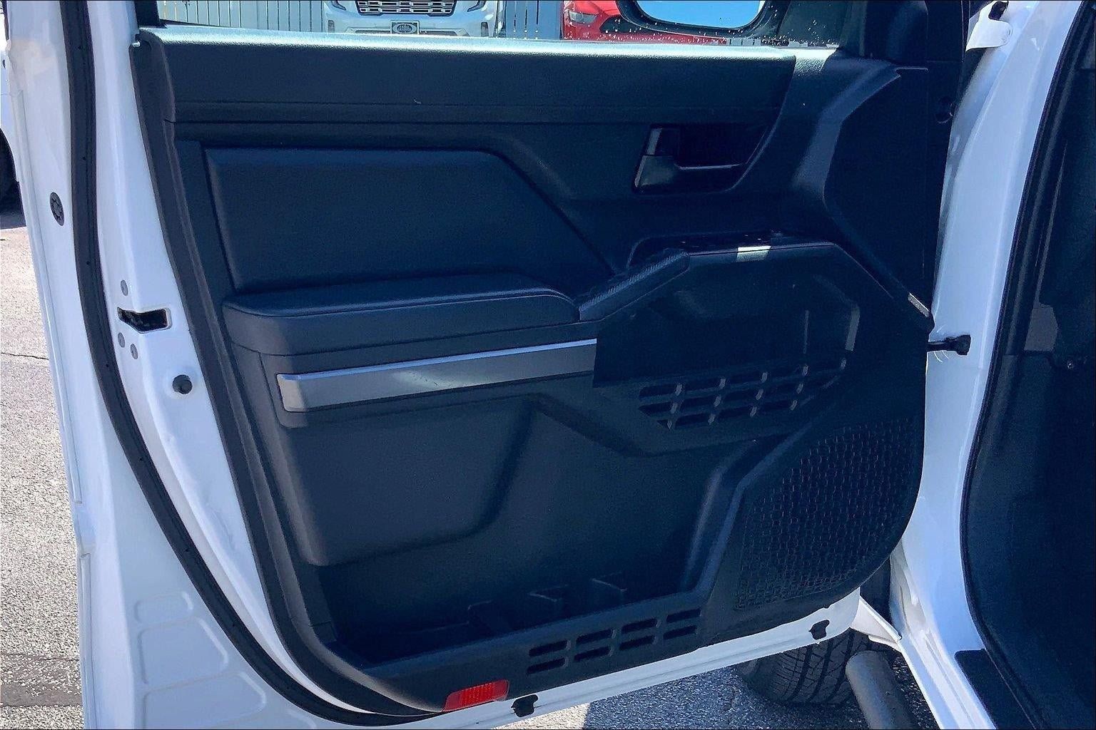 Used 2024 Toyota Tacoma SR5 RWD image 23