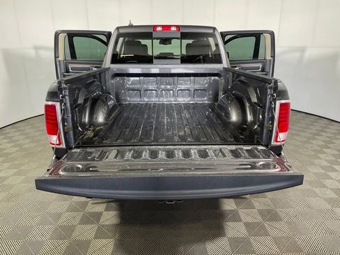Used 2018 RAM 1500 Laramie w/ Convenience Group AWD/4WD image 22