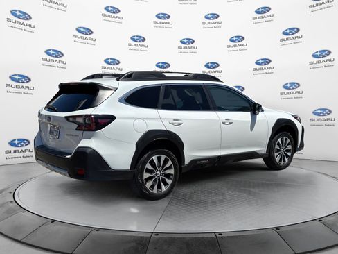 Used 2023 Subaru Outback Limited AWD/4WD image 5