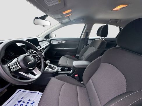 Certified 2023 Kia Forte LXS image 17