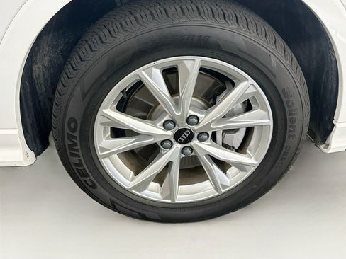 Used 2025 Audi Q3 2.0T Premium AWD/4WD image 11