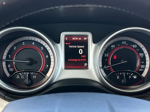 Used 2015 Dodge Journey SXT w/ Flexible Seating Group image 26