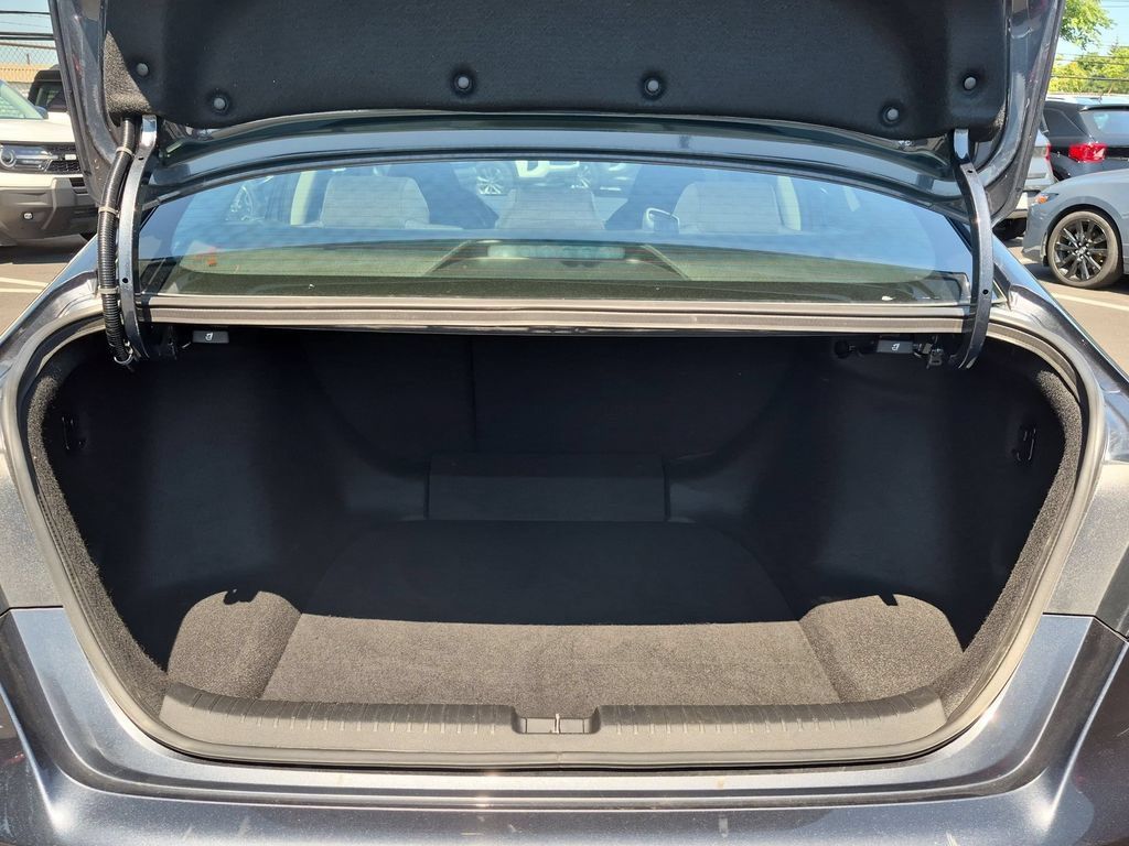 Used 2025 Honda Accord SE image 28