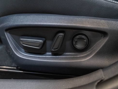 Certified 2026 Toyota Camry Hybrid FWD image 21