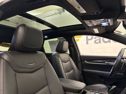 Used 2023 Cadillac XT5 Sportv AWD/4WD image 29