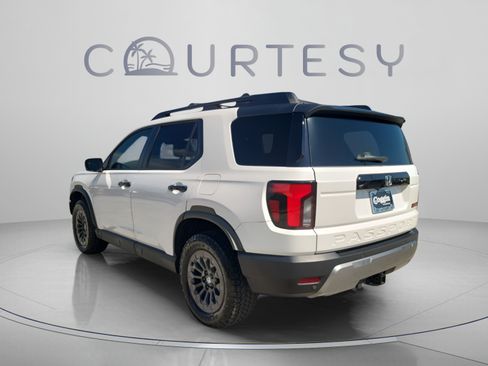 Certified 2026 Honda Passport TrailSport image 5
