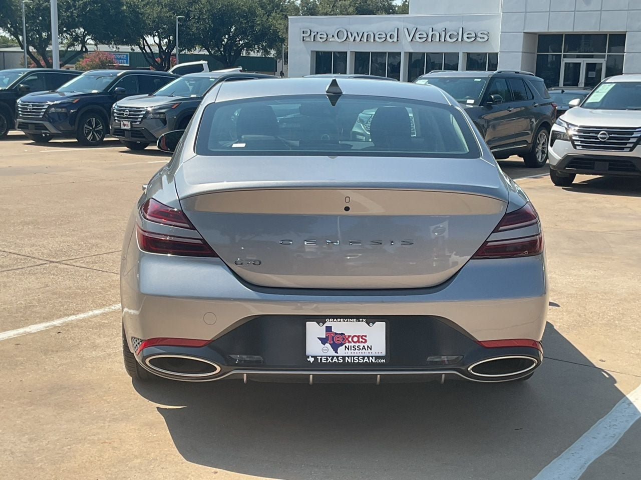 Used 2025 Genesis G70 2.5T RWD image 4