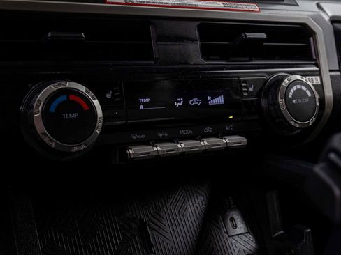 Used 2025 Toyota Tacoma SR5 image 22