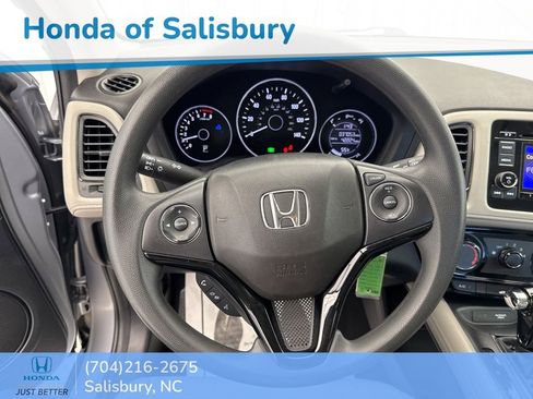 Certified 2022 Honda HR-V LX image 24