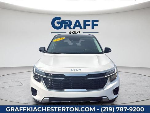 Used 2025 Kia Seltos S AWD/4WD image 16