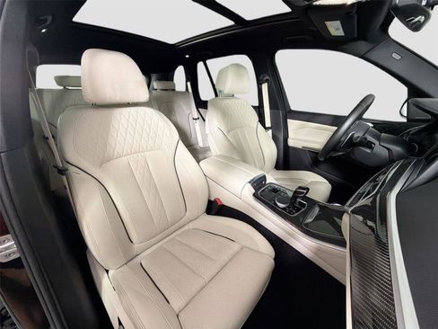 Used 2021 BMW X5 M50i AWD/4WD image 30