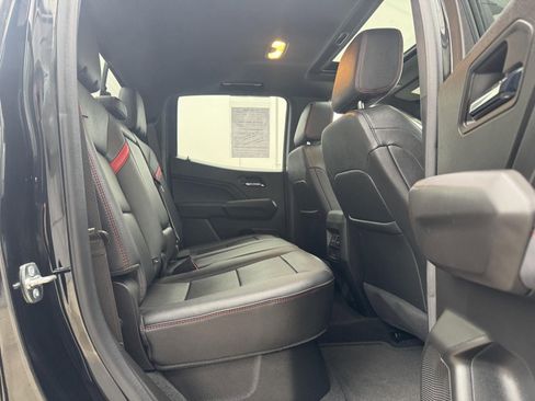 Used 2024 Chevrolet Colorado Z71 w/ Z71 Convenience Package 2 image 29