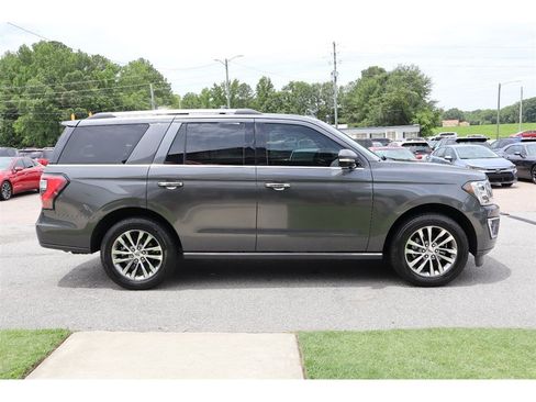 Used 2018 Ford Expedition Limited w/ Equipment Group 301A AWD/4WD image 6