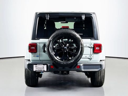 Used 2023 Jeep Wrangler Unlimited Sahara w/ Cold Weather Group AWD/4WD image 6