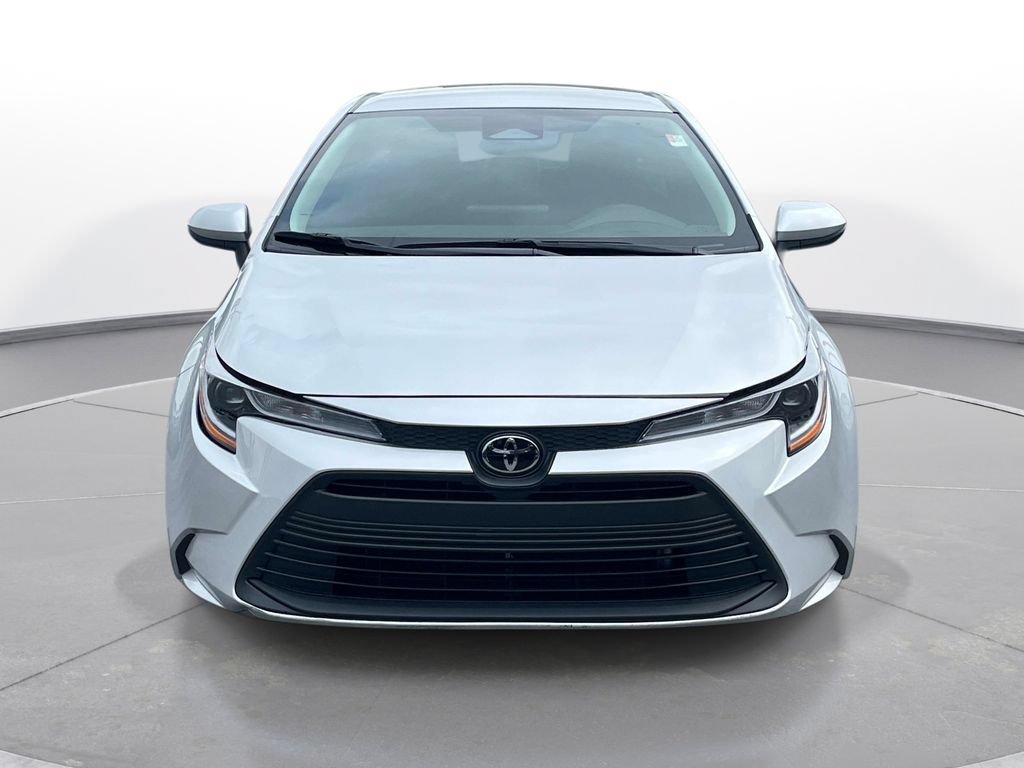 Used 2025 Toyota Corolla LE FWD image 10