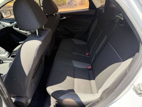 Used 2014 Ford Focus SE FWD image 15