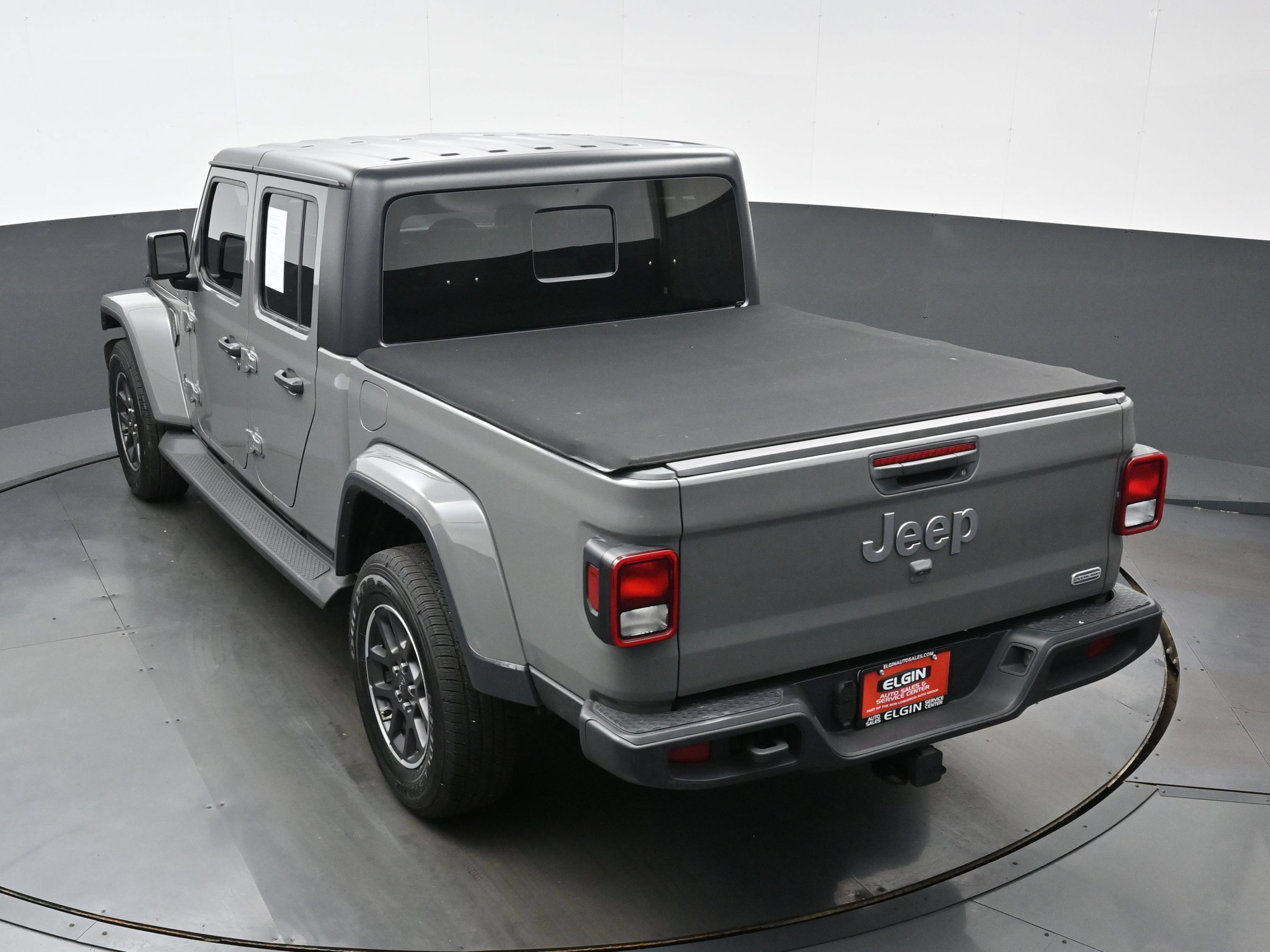 Used 2021 Jeep Gladiator Overland w/ Trailer Tow Package AWD/4WD image 33