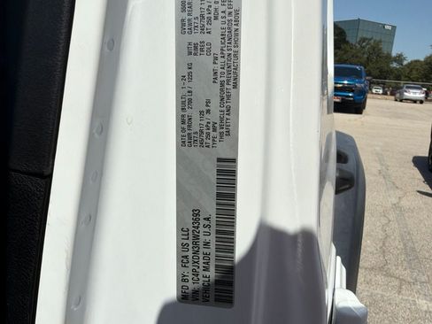 Used 2024 Jeep Wrangler Unlimited Sport AWD/4WD image 12