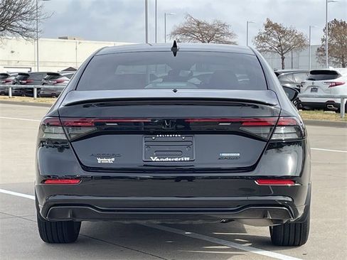 Certified 2025 Honda Accord Sport image 5