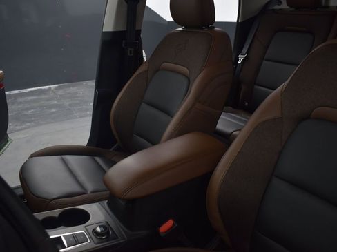 Used 2025 Ford Bronco Sport Outer Banks w/ Outer Banks Tech Package+ AWD/4WD image 31