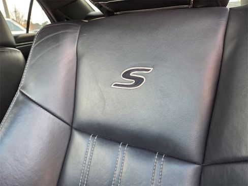 Used 2021 Chrysler 300 S image 15