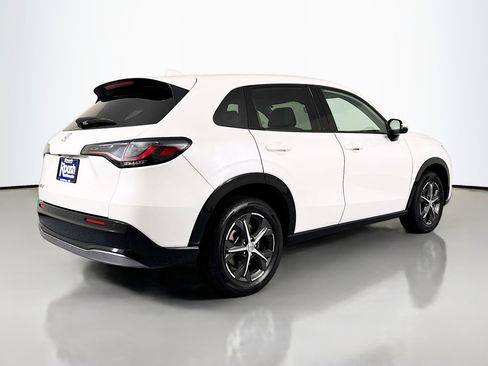 Certified 2024 Honda HR-V EX-L image 5