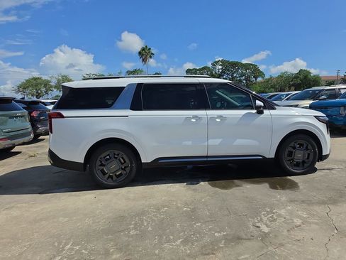 New 2026 Kia Carnival SX FWD image 9