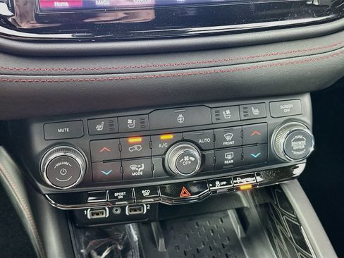 New 2027 Dodge Durango GT AWD/4WD image 16