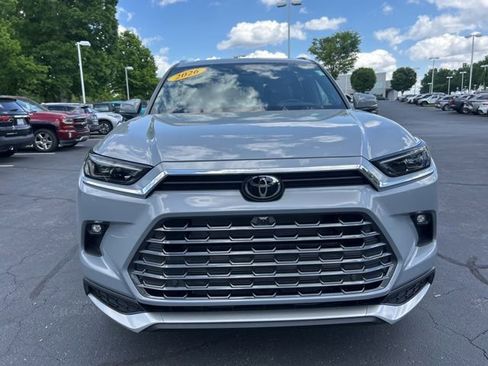 Used 2026 Toyota Grand Highlander AWD Hybrid image 4